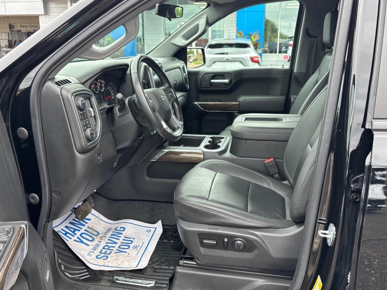 2021 Chevrolet Silverado 1500 RST Used 5 Passenger V8 4X4 Double Cab 6.6FT Truck Box with Heated Front Seats, Heated Steering Wheel, Leather Package and a 10.2 Colour Touchscreen Radio with Wireless Apple CarPlay, Wireless Android Aut Photo