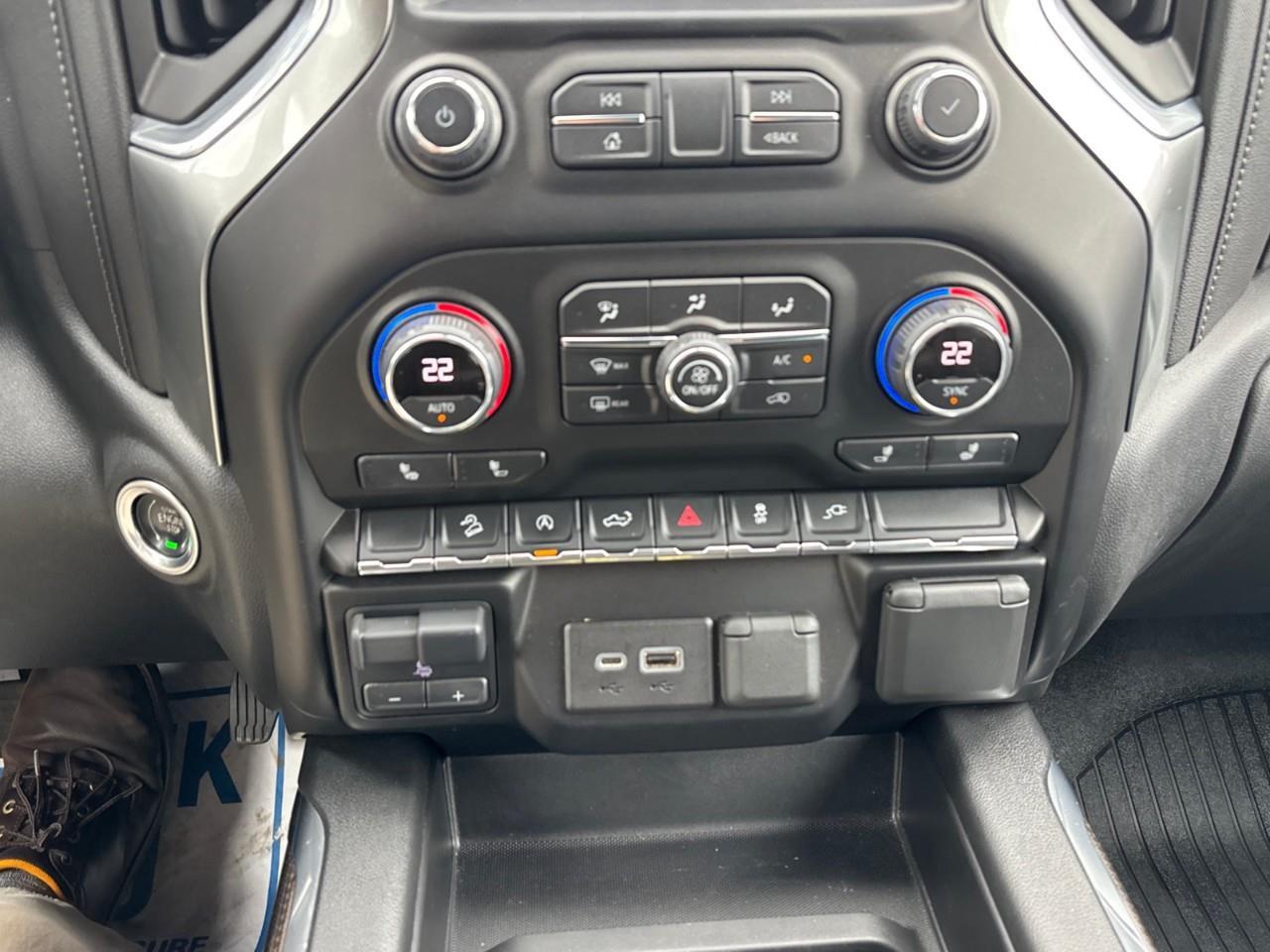 2021 Chevrolet Silverado 1500 RST Used 5 Passenger V8 4X4 Double Cab 6.6FT Truck Box with Heated Front Seats, Heated Steering Wheel, Leather Package and a 10.2 Colour Touchscreen Radio with Wireless Apple CarPlay, Wireless Android Aut Photo