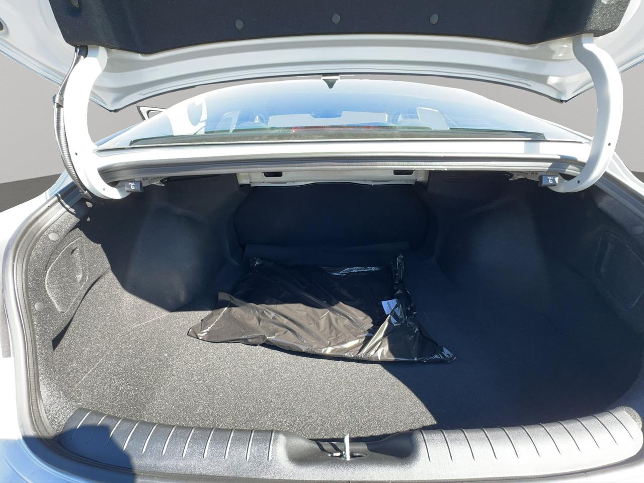 2026 Hyundai Elantra Preferred Photo
