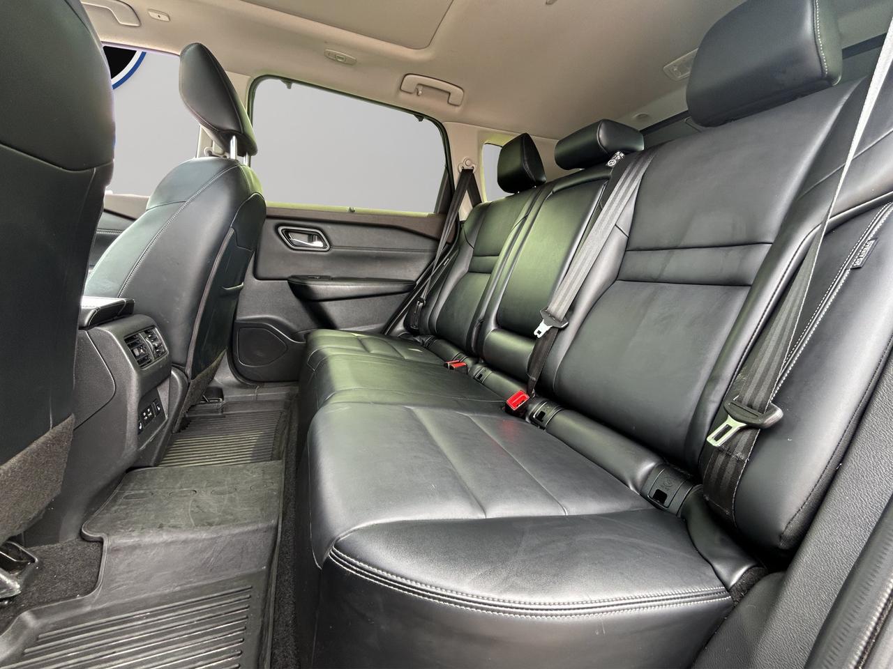 2023 Nissan Rogue SV Midnight Edition | Panoramic Sunroof | Heated Steering Wheel | Power Liftgate| Rear Traffic Alert Photo