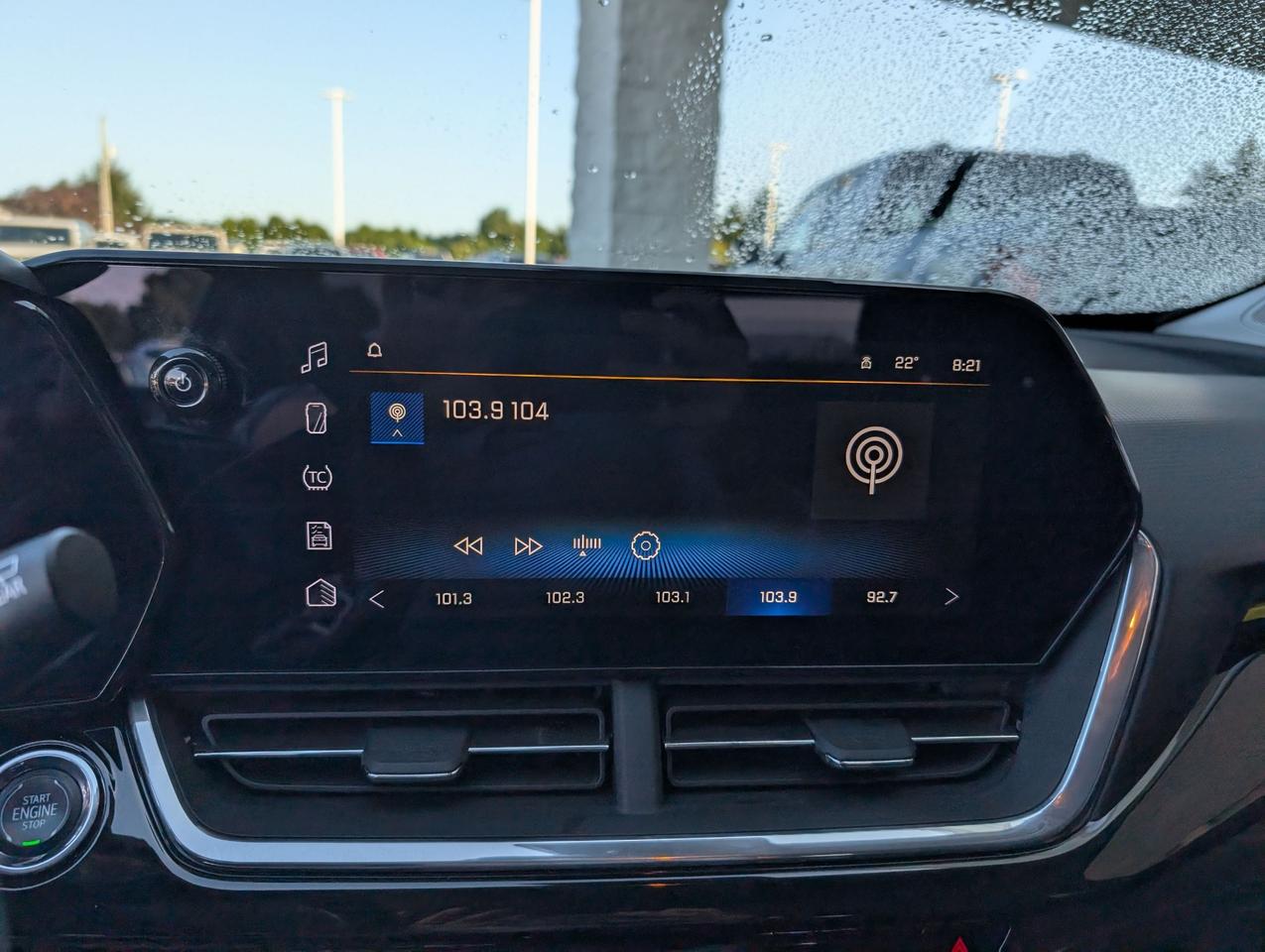 2024 Chevrolet Trax FWD 4dr ACTIV Photo