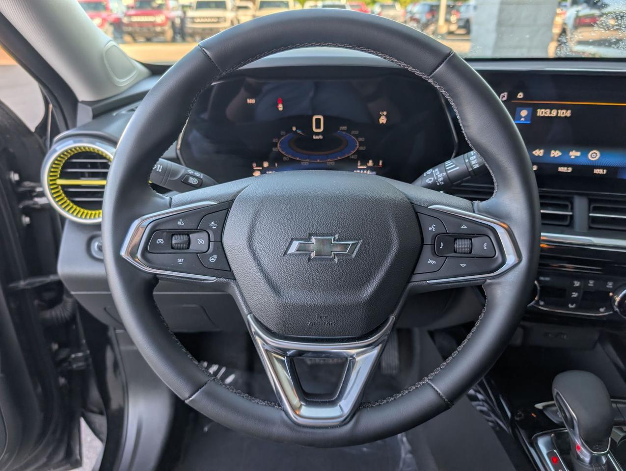 2024 Chevrolet Trax FWD 4dr ACTIV Photo