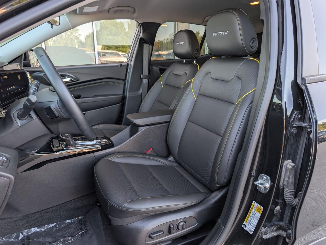 2024 Chevrolet Trax FWD 4dr ACTIV Photo