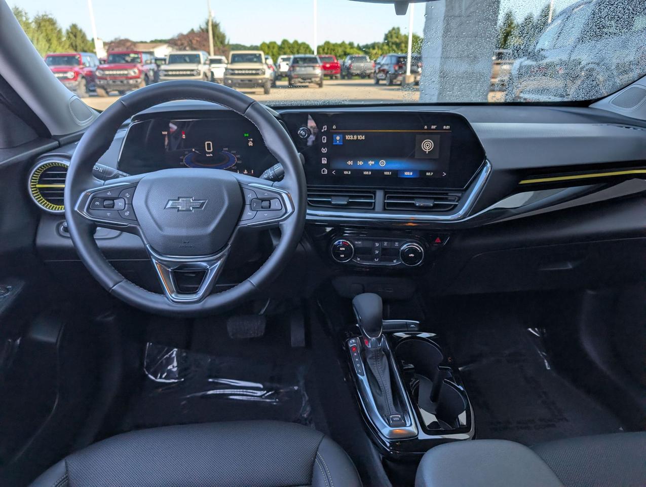 2024 Chevrolet Trax FWD 4dr ACTIV Photo