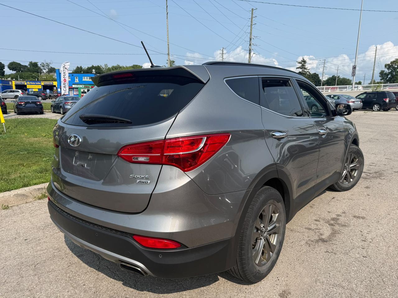 2013 Hyundai Santa Fe AWD 2.4L Premium / AUTO / YOU SAFETY YOU SAVE Photo