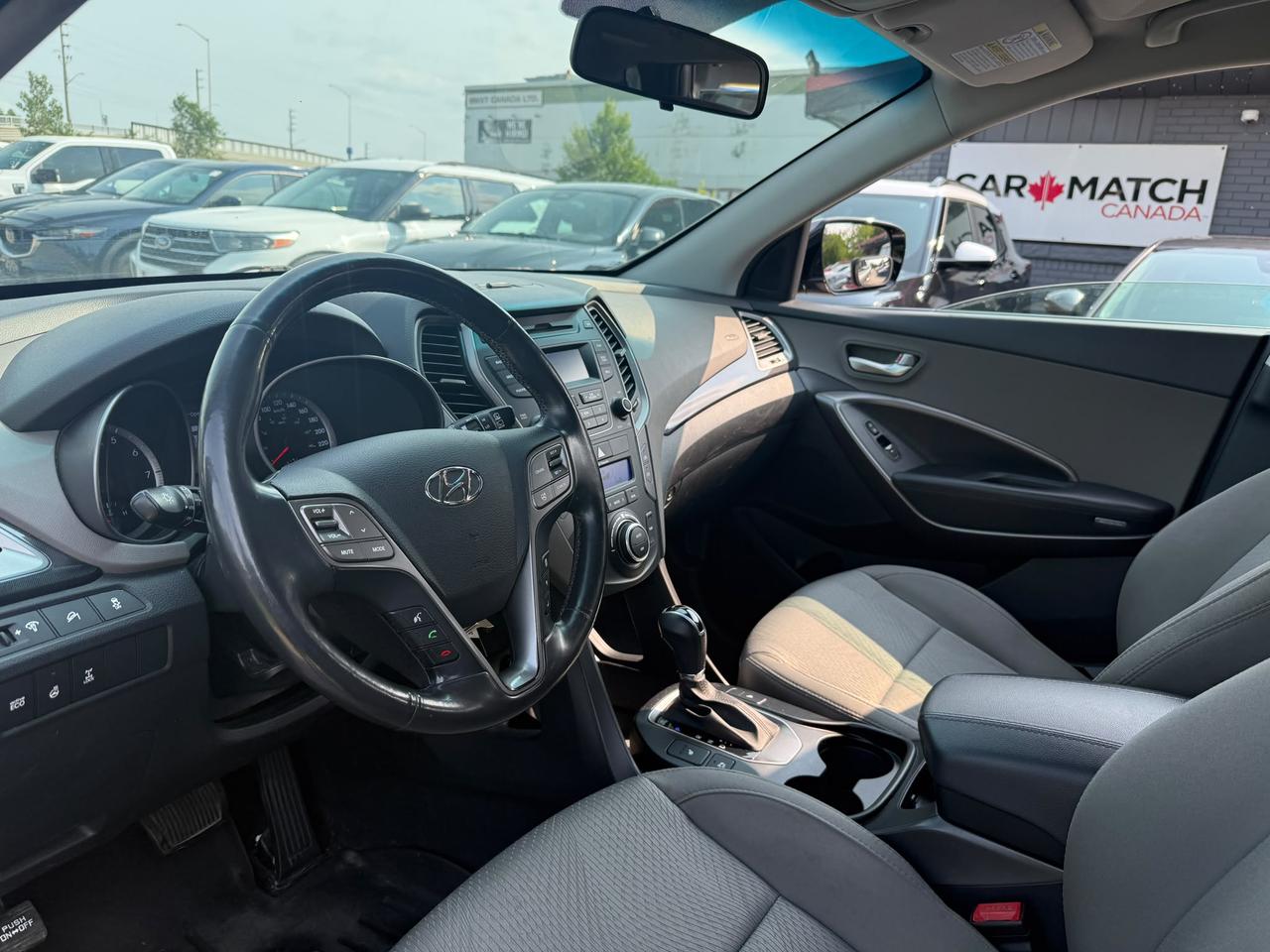 2013 Hyundai Santa Fe AWD 2.4L Premium / AUTO / YOU SAFETY YOU SAVE Photo