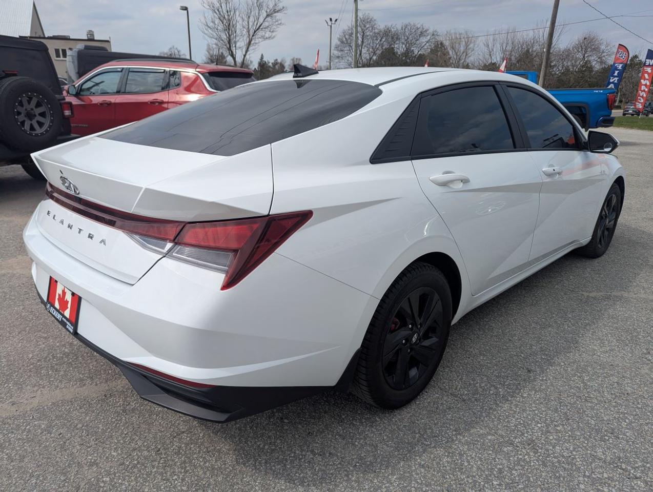 2023 Hyundai Elantra Preferred IVT w/Tech Pkg/NAVIGATION/SUNROOF!! Photo4