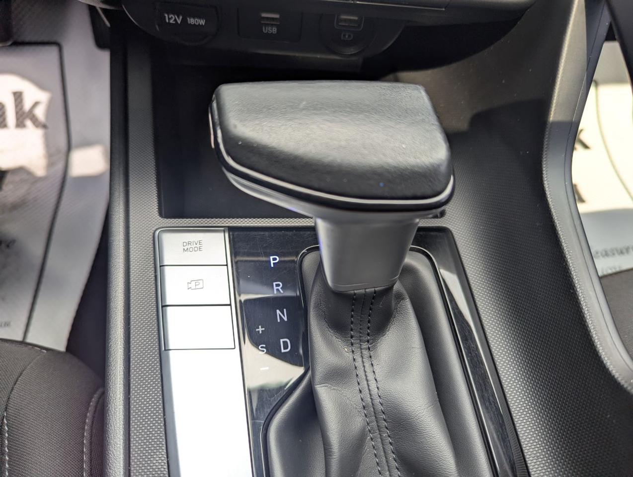2023 Hyundai Elantra Preferred IVT w/Tech Pkg/NAVIGATION/SUNROOF!! Photo