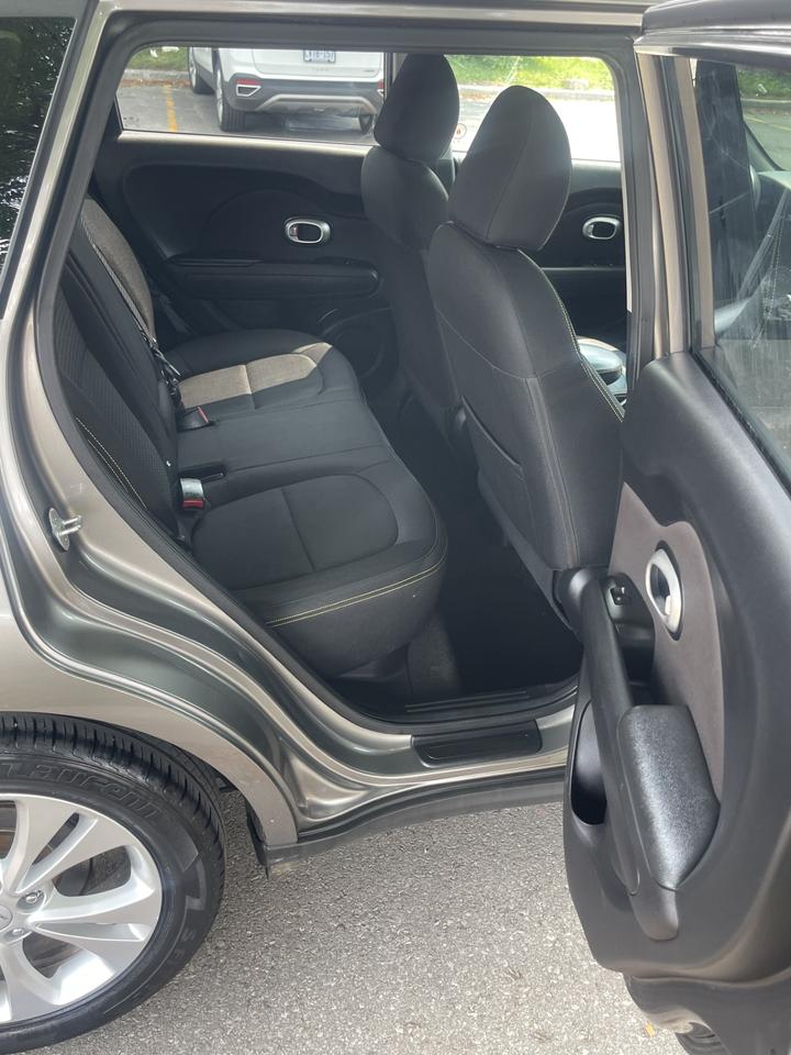 2016 Kia Soul EX     ONLY 174,000 KMS Photo