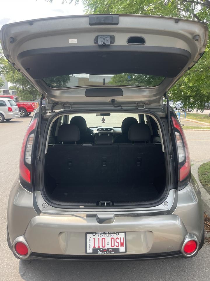 2016 Kia Soul EX     ONLY 174,000 KMS Photo