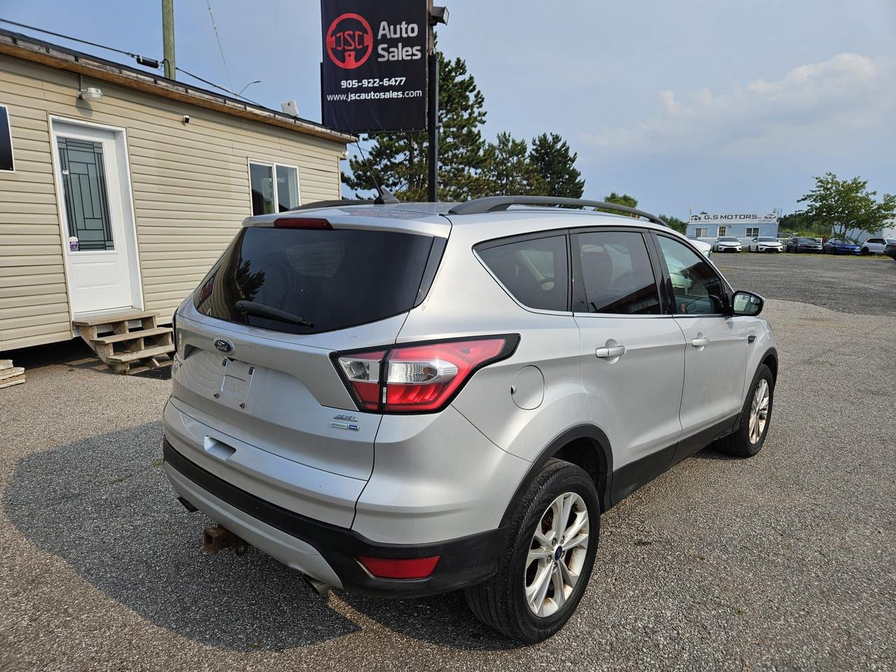 2018 Ford Escape SEL 4WD Photo
