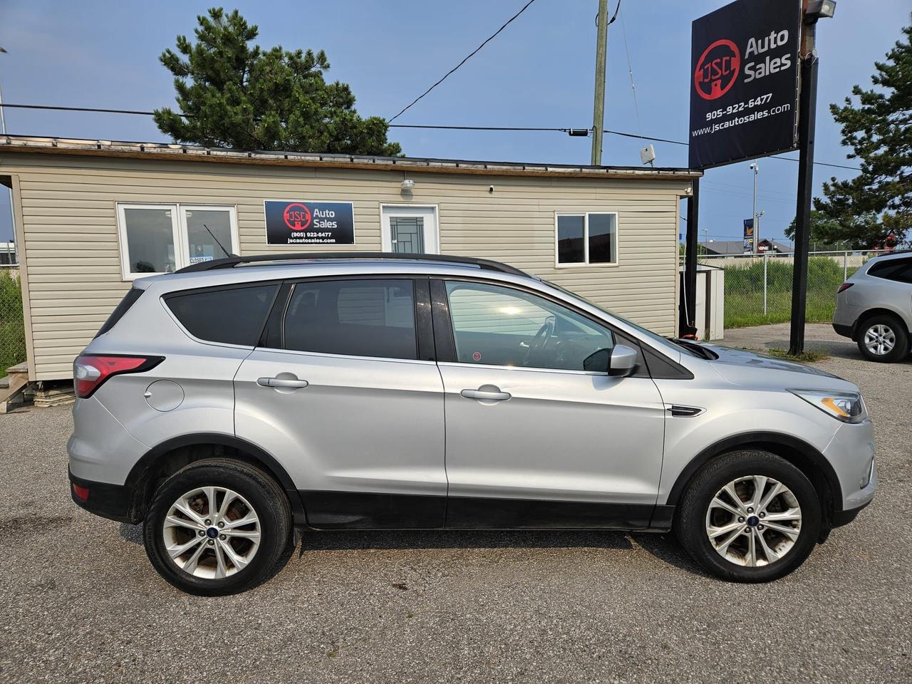 2018 Ford Escape SEL 4WD Photo