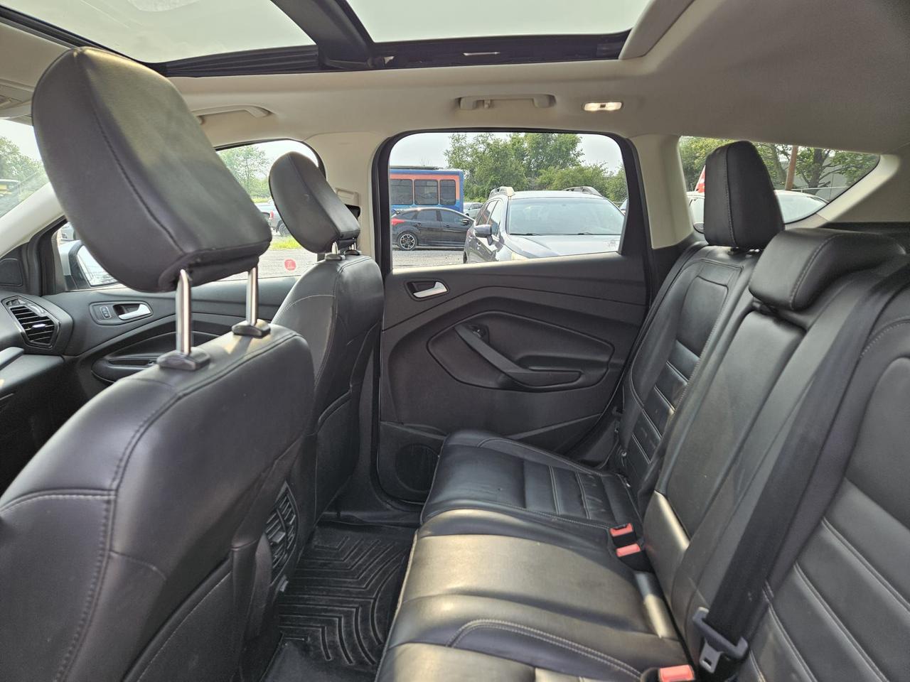 2018 Ford Escape SEL 4WD Photo