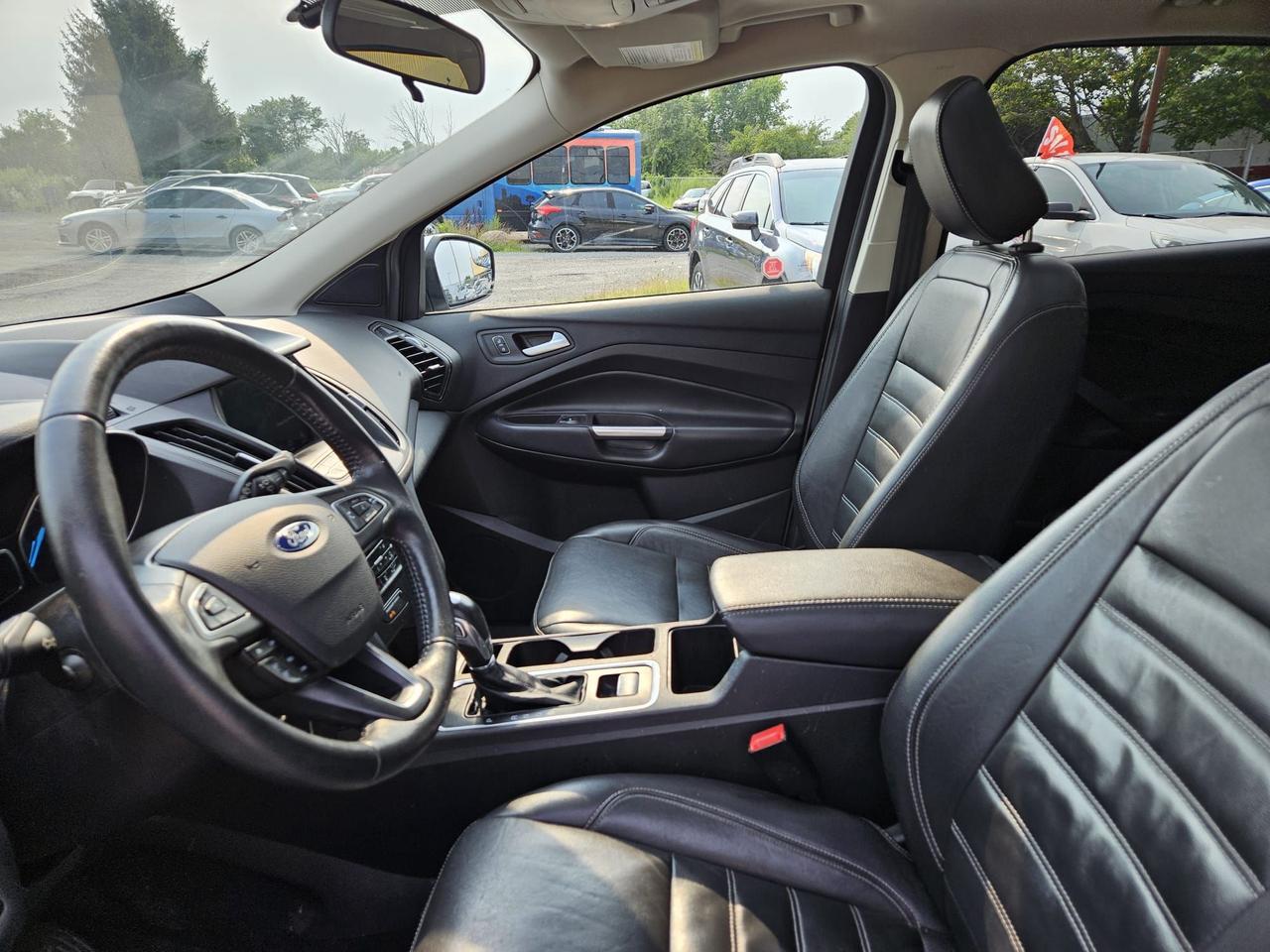 2018 Ford Escape SEL 4WD Photo