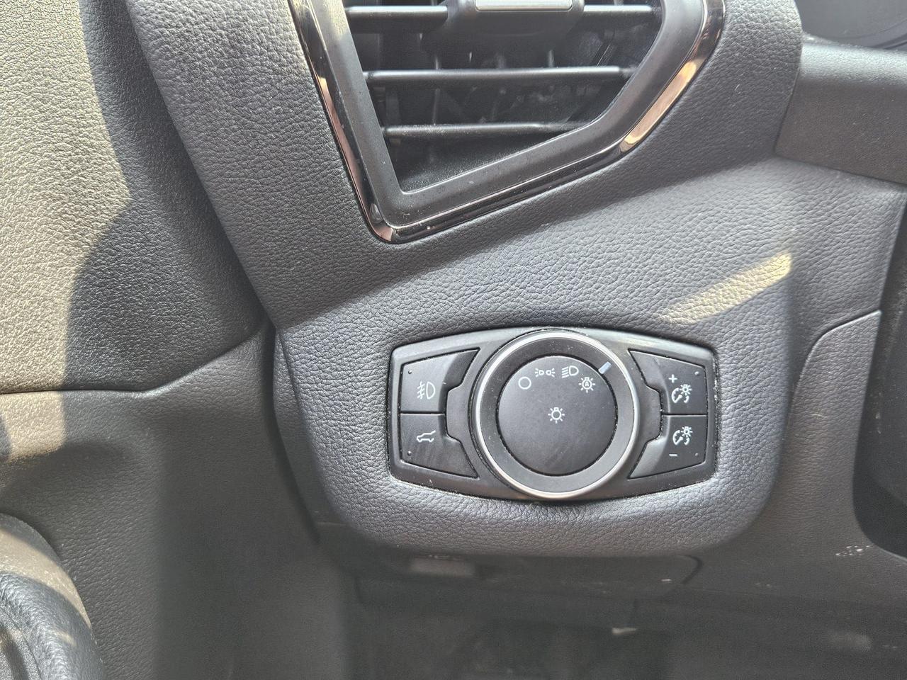 2018 Ford Escape SEL 4WD Photo