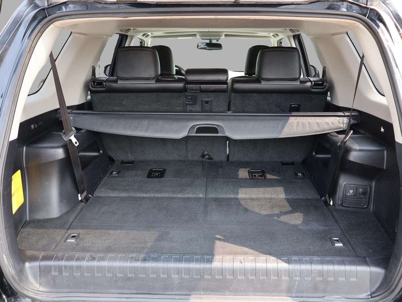 2016 Toyota 4Runner SR5 PREMIUM PKG 4WD CERTIFIED *ACCIDENT FREE*7 SEATS* CAMERA NAV BLUETOOTH LEATHER HEATED SEATS SUNROOF CRUISE ALLOYS Photo