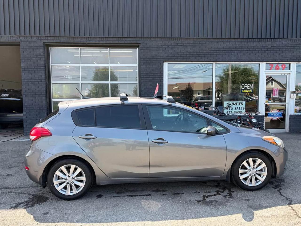 2016 Kia Forte5 LX Photo