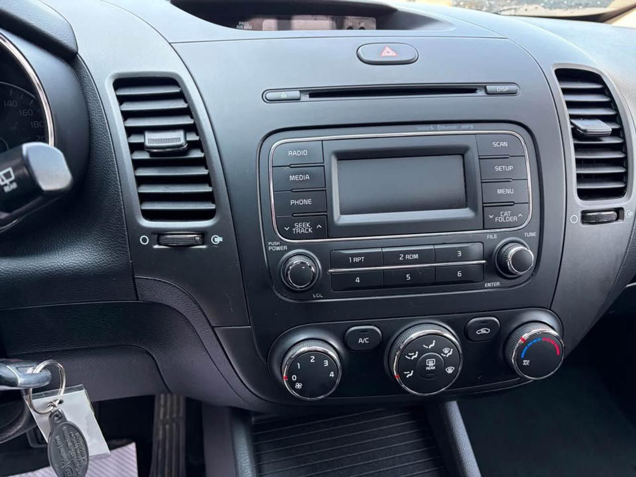 2016 Kia Forte5 LX - Photo #10