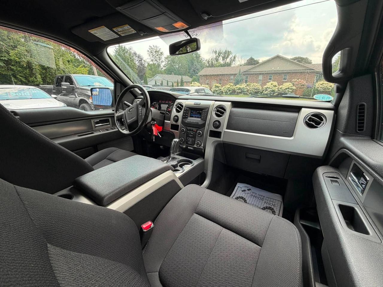 2014 Ford F-150 4WD SUPERCREW 145" FX4 Photo