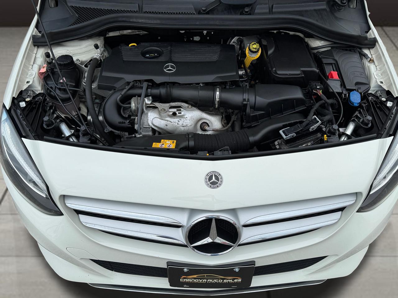 2018 Mercedes-Benz B-Class B250 4MATIC Sports Tourer+CLEAN CARFAX+GPS+Roof Photo