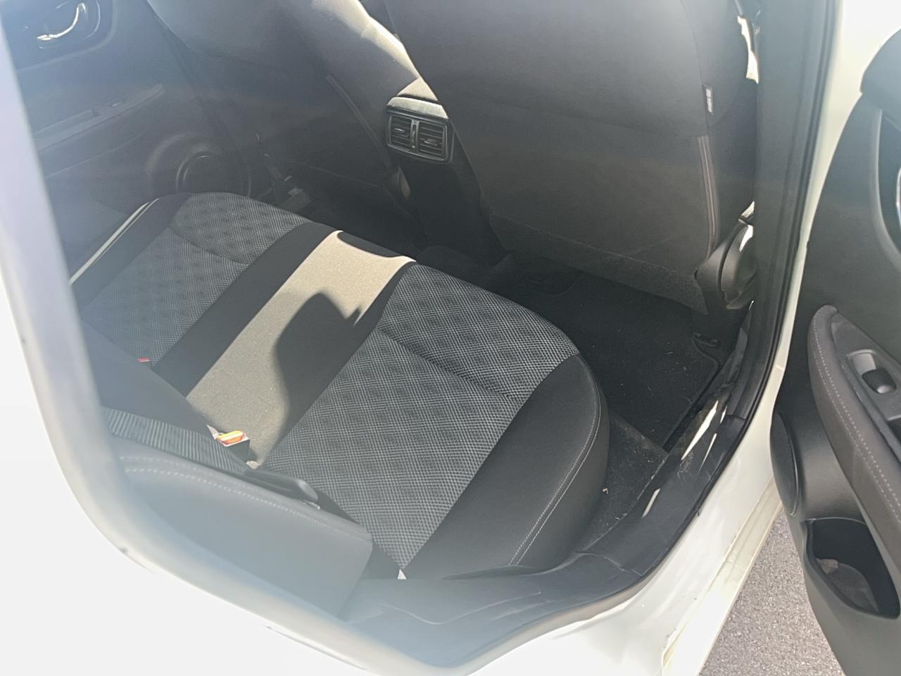 2017 Nissan Qashqai SV - Photo #5