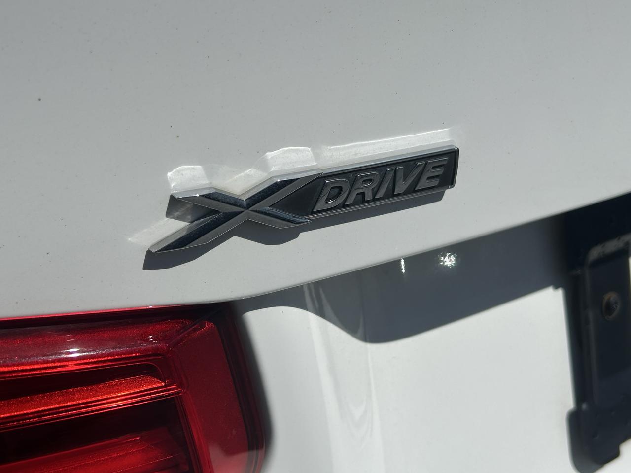 2017 BMW 3 Series 320i xDrive - Photo #16