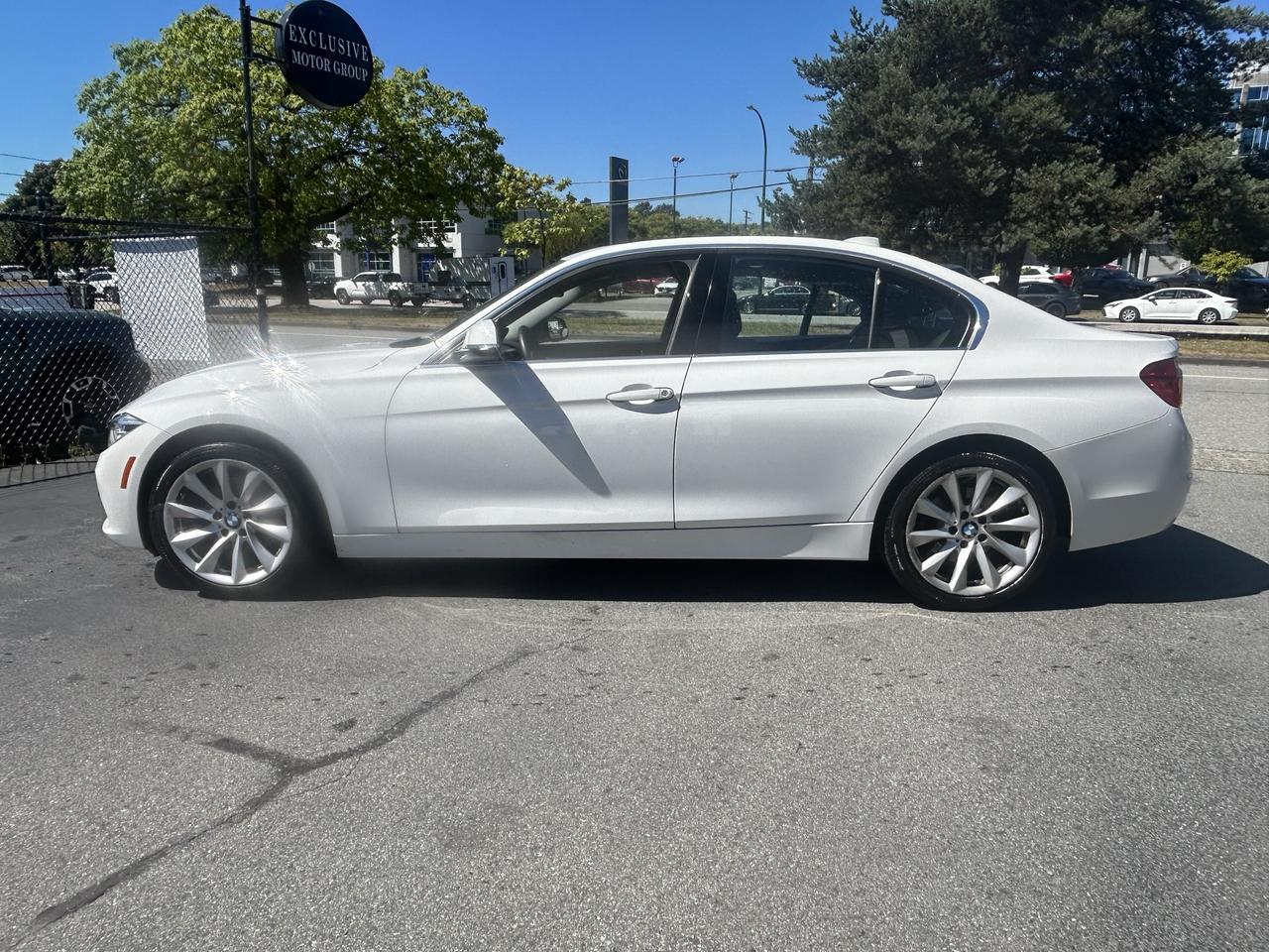 2017 BMW 3 Series 320i xDrive Photo
