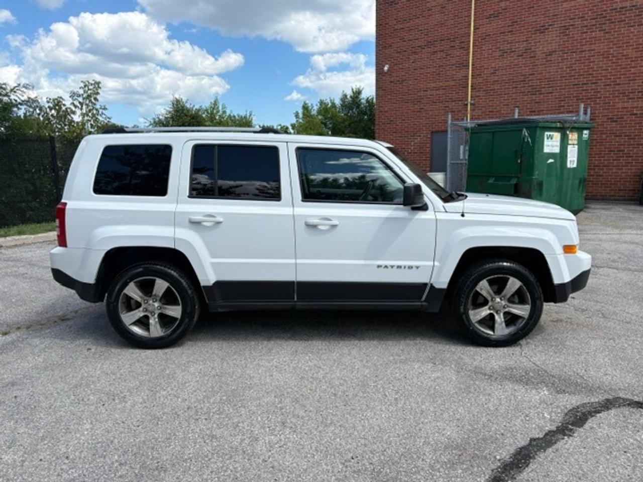 2017 Jeep Patriot 4WD HIGH ALTITUDE ADITION-LEATHER-ROOF-ONLY 83,000KM!! Photo