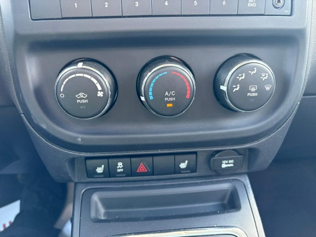 2017 Jeep Patriot 4WD HIGH ALTITUDE ADITION-LEATHER-ROOF-ONLY 83,000KM!! Photo