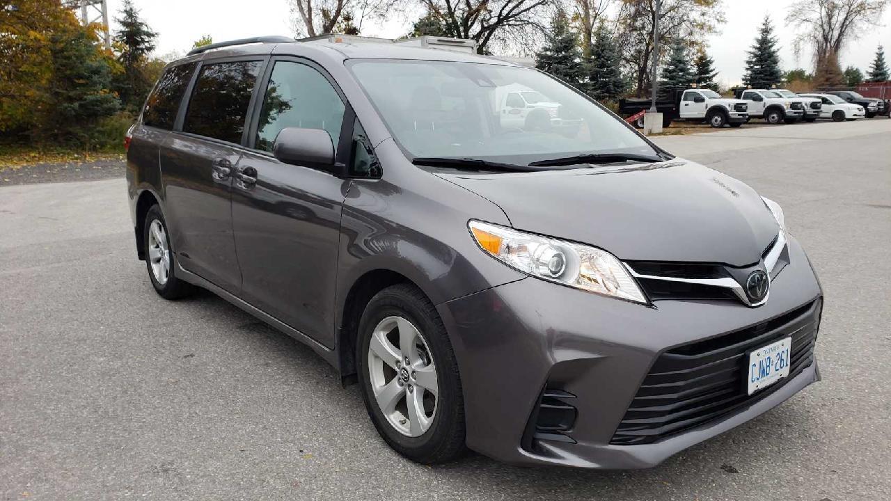 Used 2020 Toyota Sienna LE 8 PASSENGER-POWER DOOR-LDW for sale in Toronto, ON