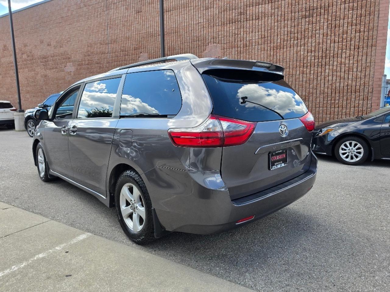 2020 Toyota Sienna LE 8 PASSENGER-POWER DOOR-LDW Photo