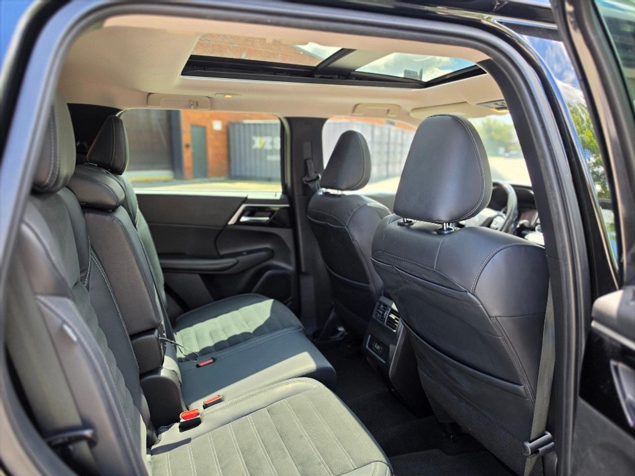 2022 Mitsubishi Outlander SE S-AWC Photo