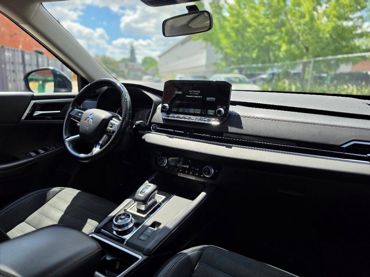 2022 Mitsubishi Outlander SE S-AWC Photo