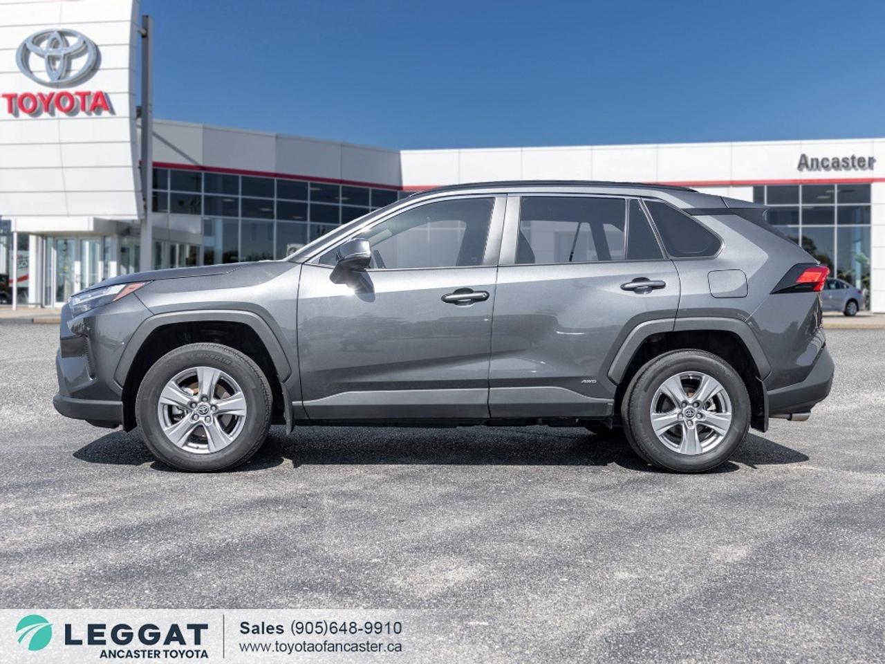 2025 Toyota RAV4 Hybrid Hybrid XLE AWD Photo2