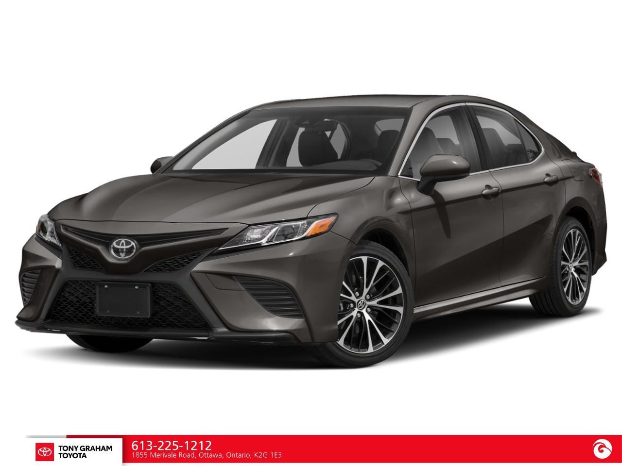 2019 Toyota Camry SE Photo