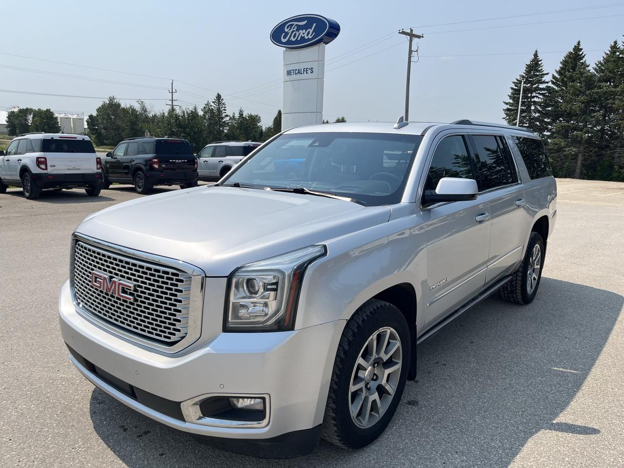 Used 2016 GMC Yukon XL DENALI 4WD 4dr for sale in Treherne, MB