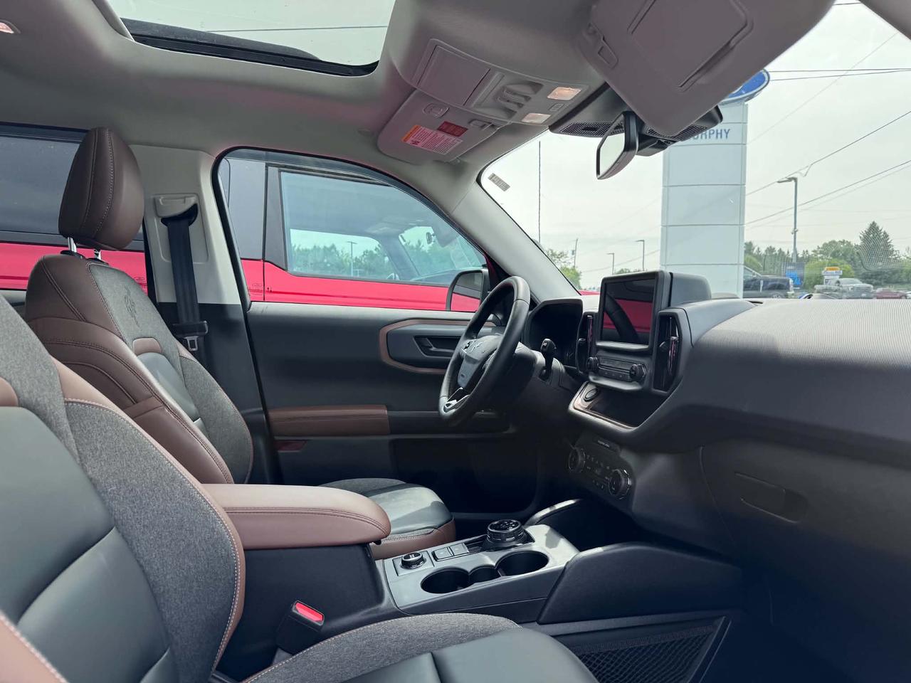 2024 Ford Bronco Sport Outer Banks Photo2