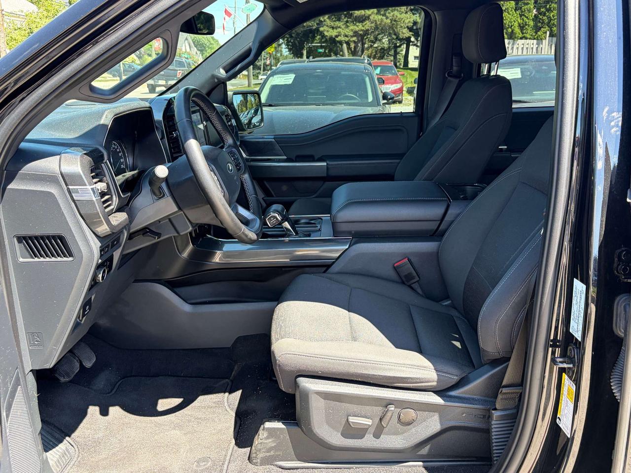 2023 Ford F-150 XLT Hybrid 4WD SuperCrew 5.5' Box Photo