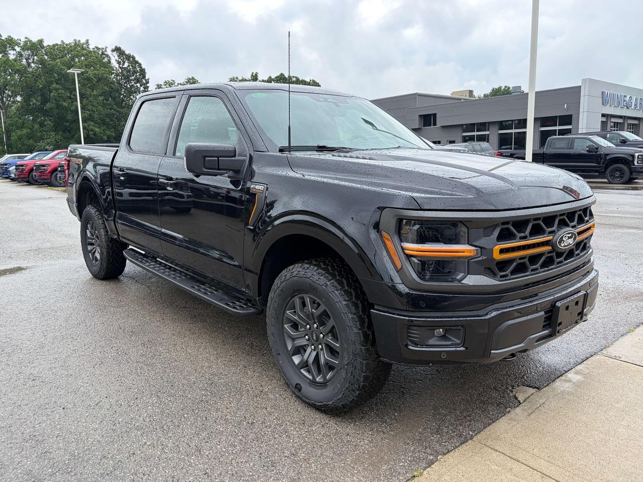 2026 Ford F-150 Tremor 4WD SuperCrew 5.5' Box Photo4