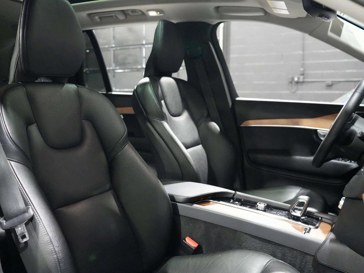 2023 Volvo XC90 CORE|NO ACCIDENT|7 PASSENGER|PANO Photo