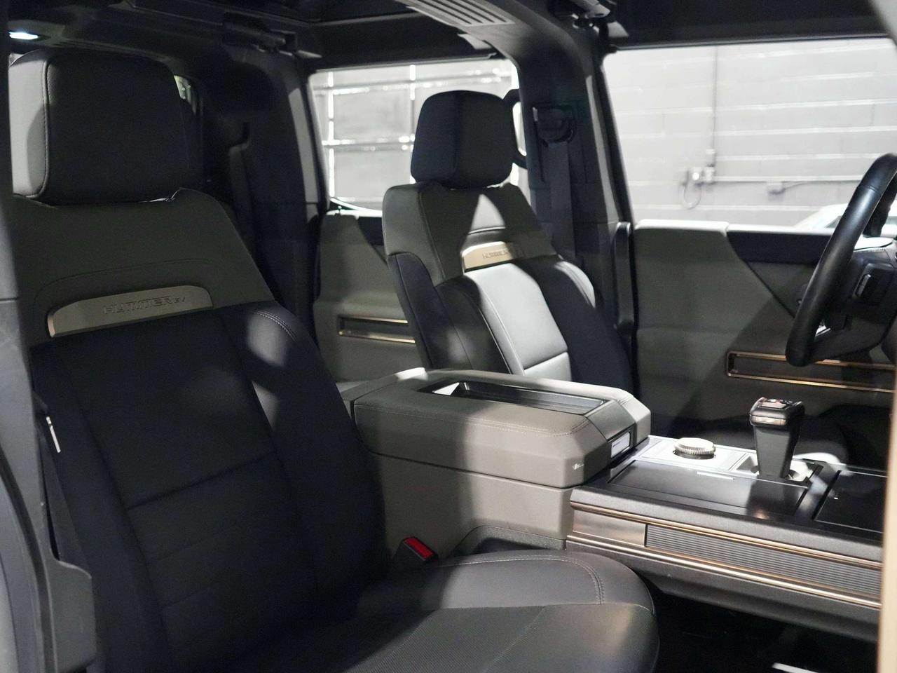 2025 GMC HUMMER EV Pickup 2X|No Accident|BOSE|DRIVER ASSIST|360 CAM Photo