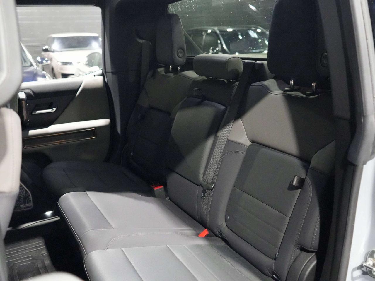 2025 GMC HUMMER EV Pickup 2X|No Accident|BOSE|DRIVER ASSIST|360 CAM Photo