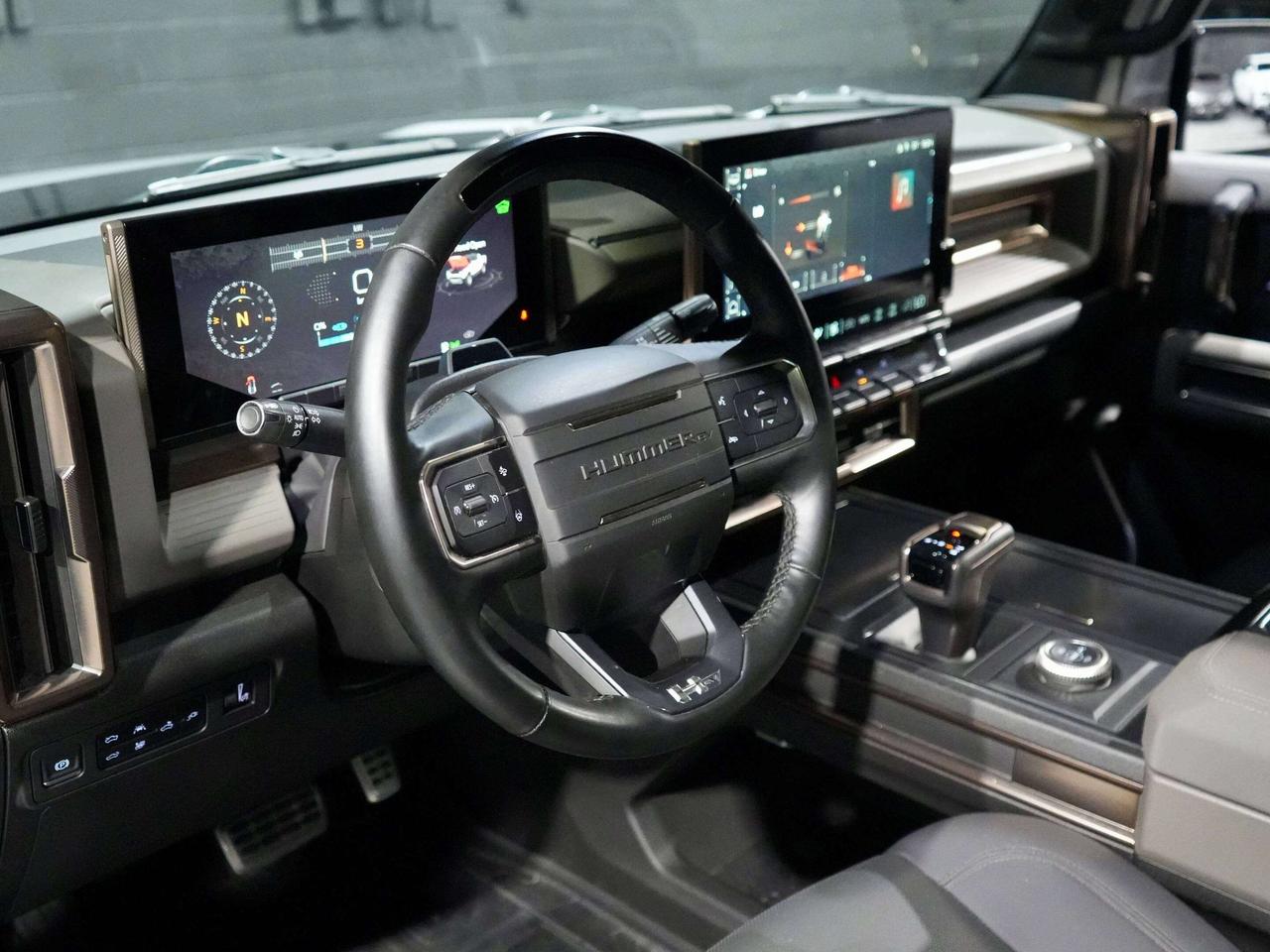 2025 GMC HUMMER EV Pickup 2X|No Accident|BOSE|DRIVER ASSIST|360 CAM Photo