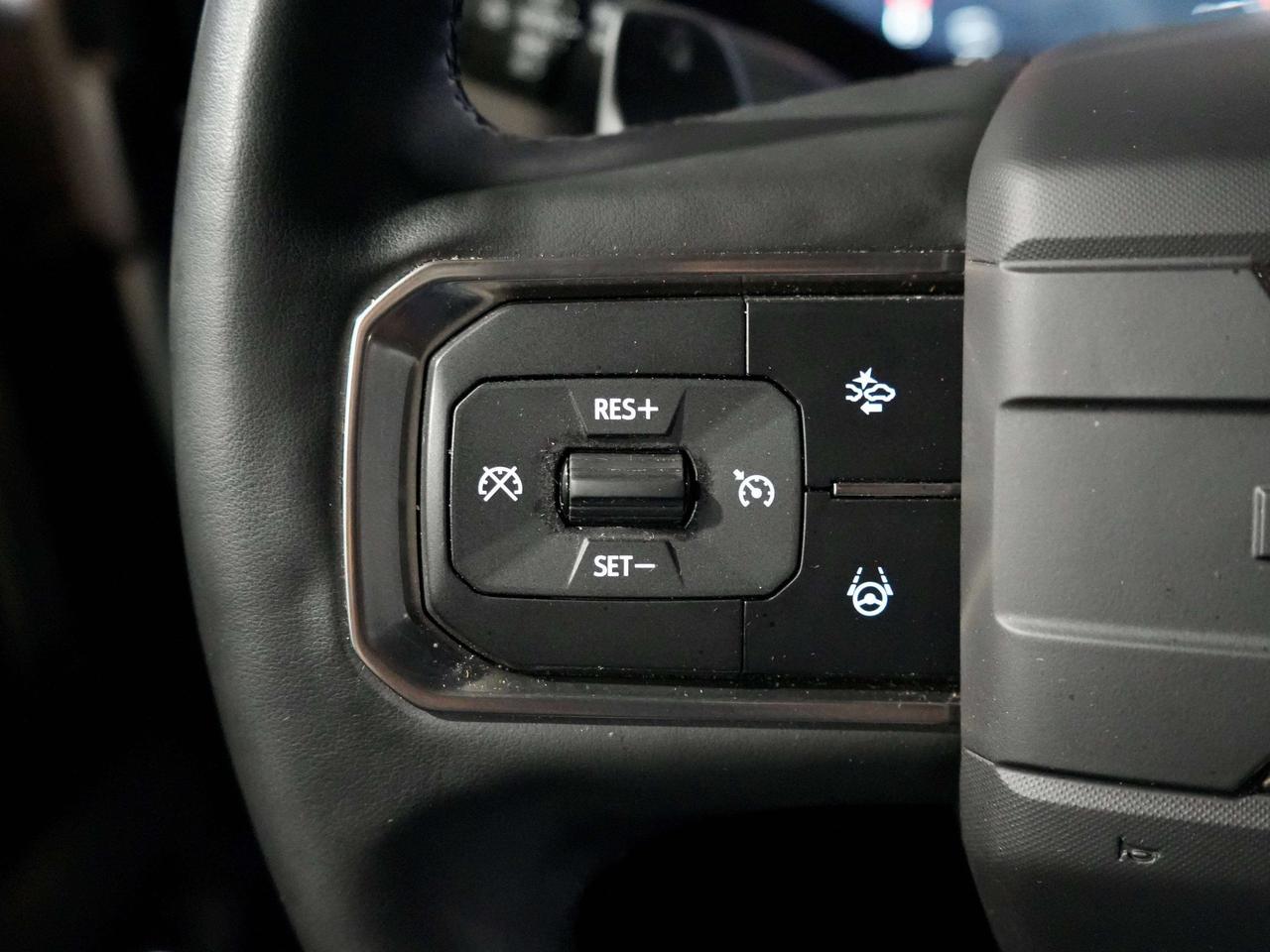 2025 GMC HUMMER EV Pickup 2X|No Accident|BOSE|DRIVER ASSIST|360 CAM Photo