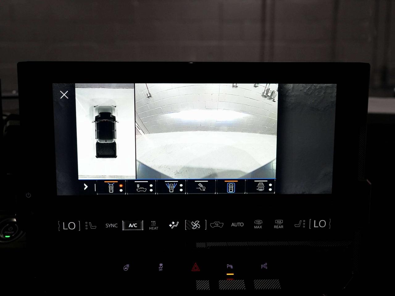 2025 GMC HUMMER EV Pickup 2X|No Accident|BOSE|DRIVER ASSIST|360 CAM Photo
