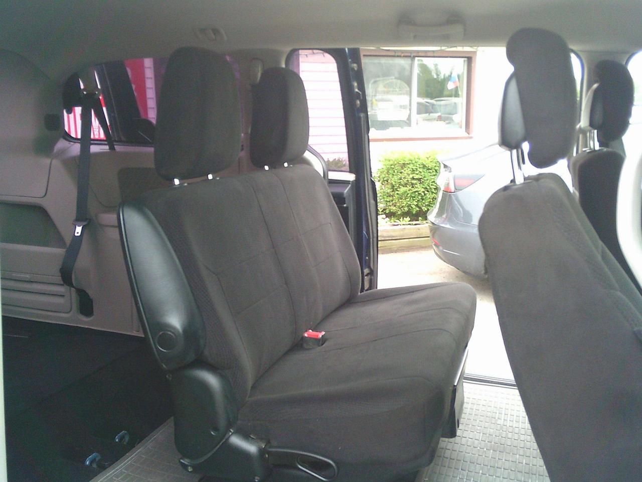 2013 Dodge Grand Caravan SE Photo