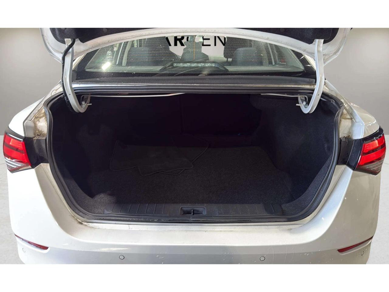 2024 Nissan Sentra SV | CLEAN CARFAX | SUNROOF | CARPLAY | PUSH START Photo