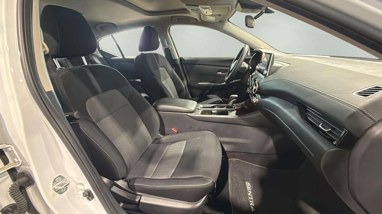2024 Nissan Sentra SV | CLEAN CARFAX | SUNROOF | CARPLAY | PUSH START Photo