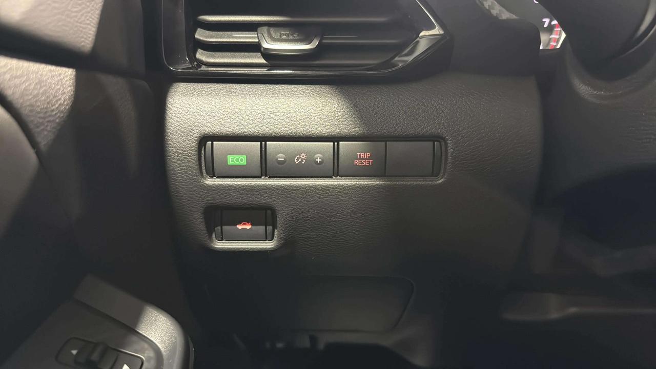 2024 Nissan Sentra SV | CLEAN CARFAX | SUNROOF | CARPLAY | PUSH START Photo