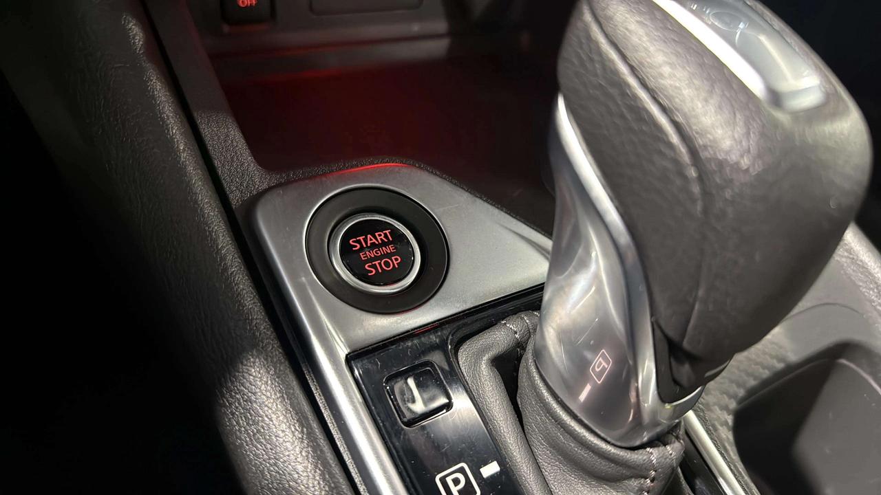 2024 Nissan Sentra SV | CLEAN CARFAX | SUNROOF | CARPLAY | PUSH START Photo